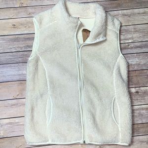 Women’s fleece vest